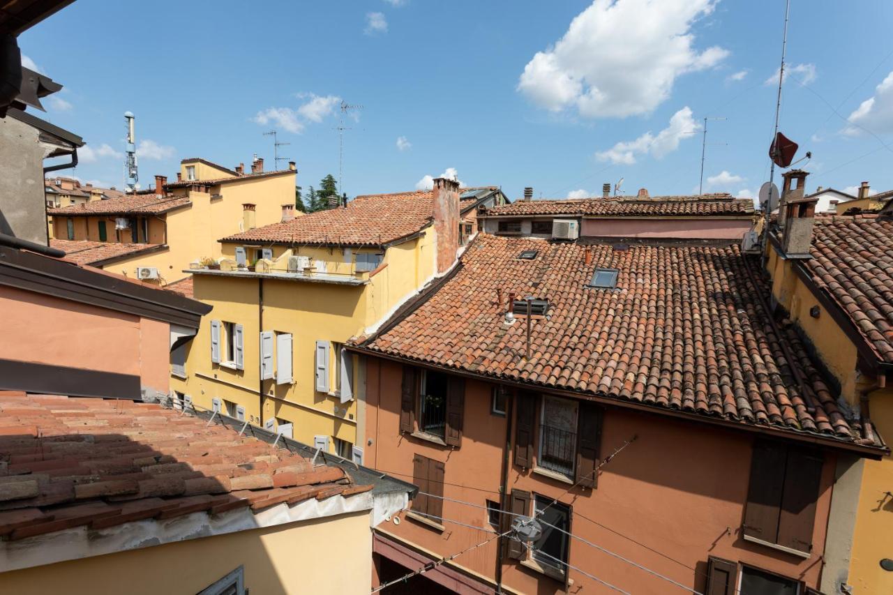 Bologna'S Way Sguardo Sui Tetti Lägenhet Exteriör bild