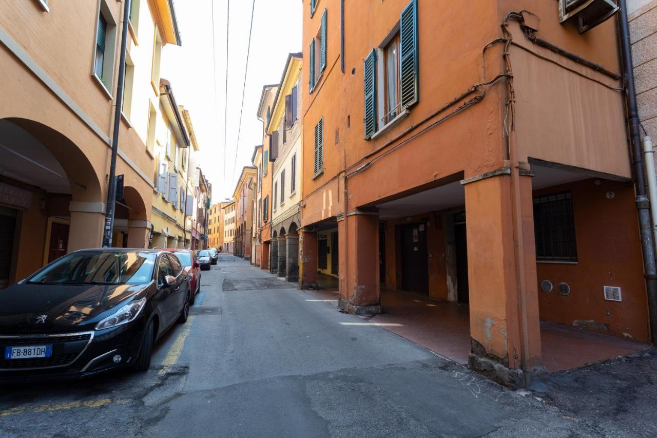Bologna'S Way Sguardo Sui Tetti Lägenhet Exteriör bild